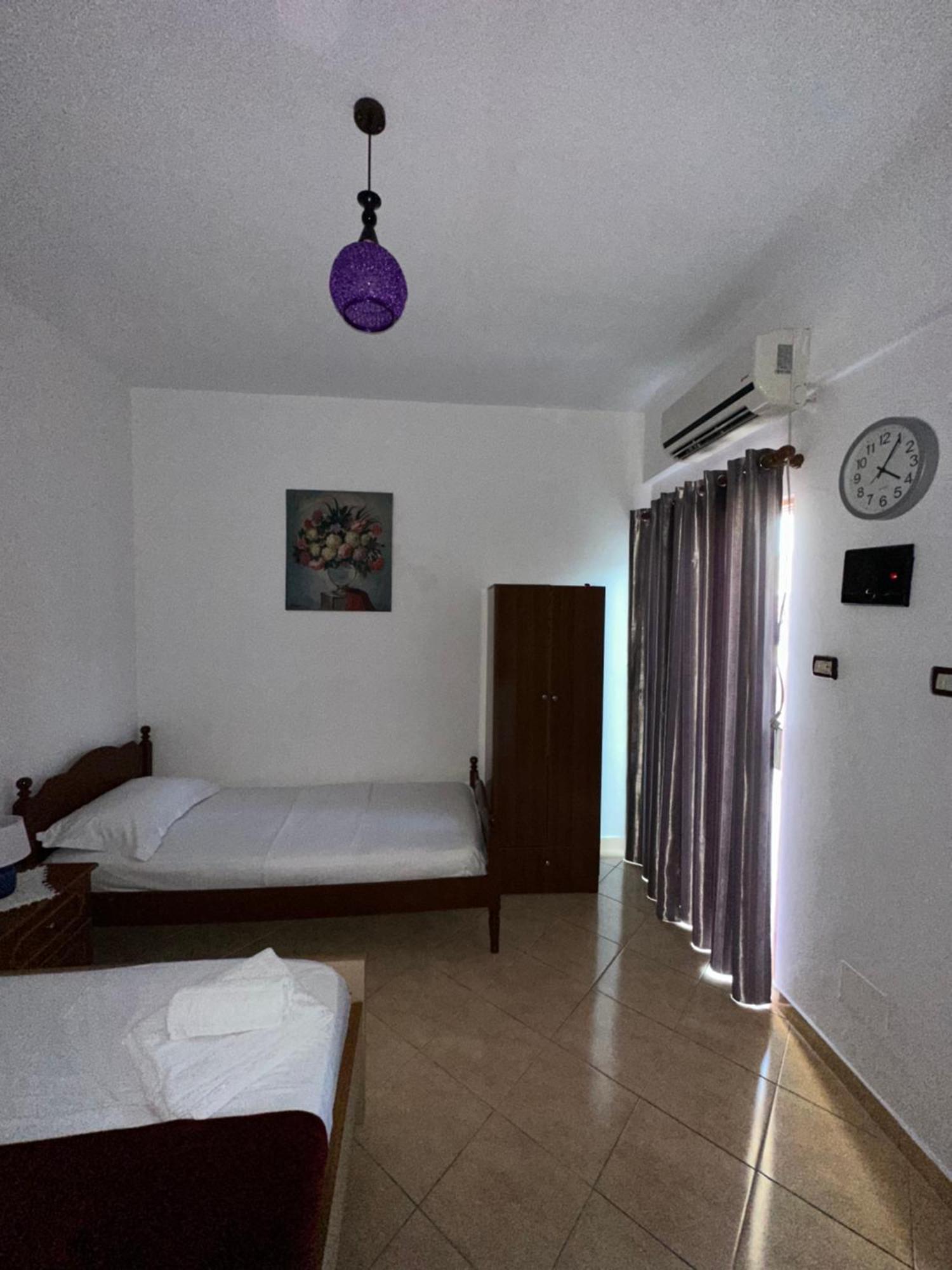 Albi'S Guesthouse Ksamil Exterior foto